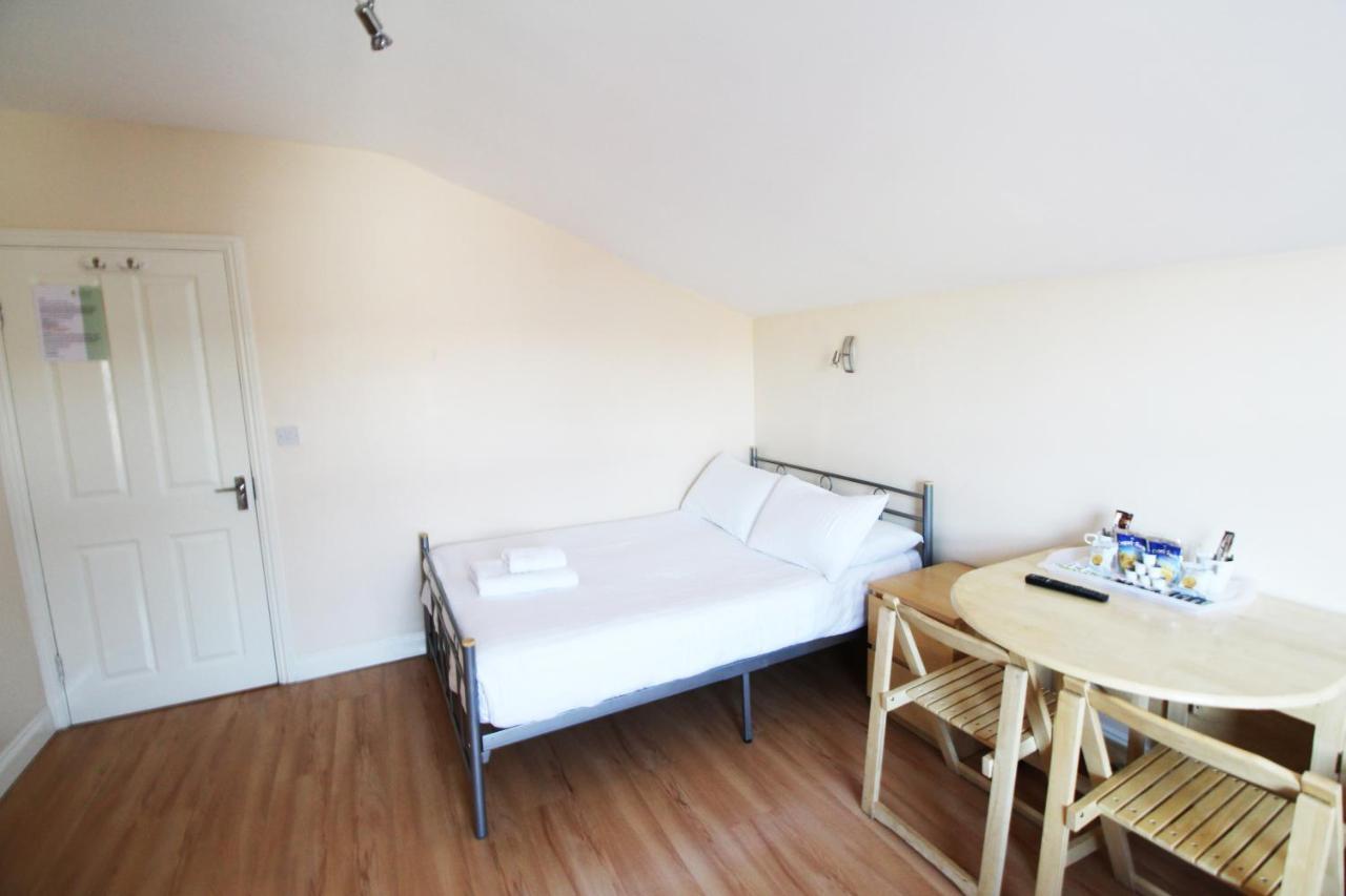 Flexistay Aparthotel Tooting London Exterior photo