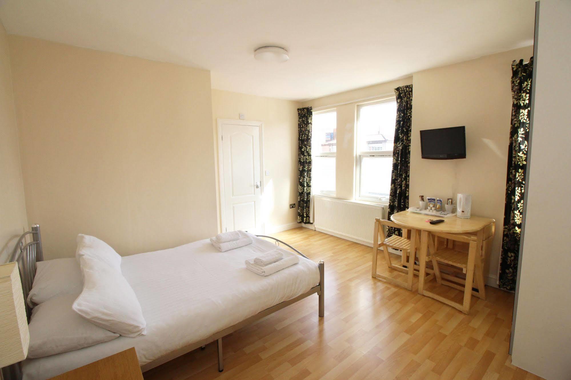 Flexistay Aparthotel Tooting London Exterior photo